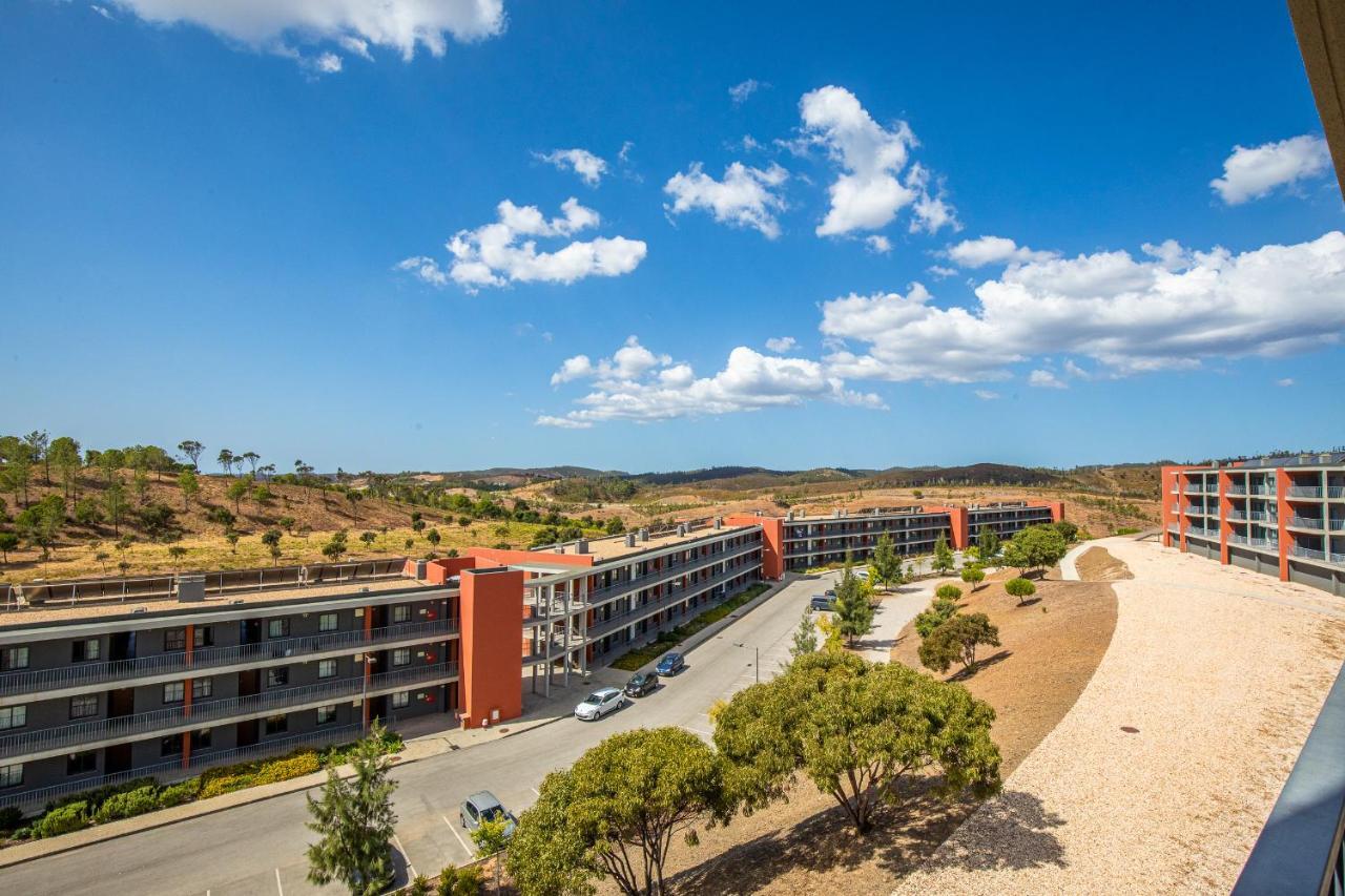 Algarve Race Resort - Apartments Portimão Exterior foto